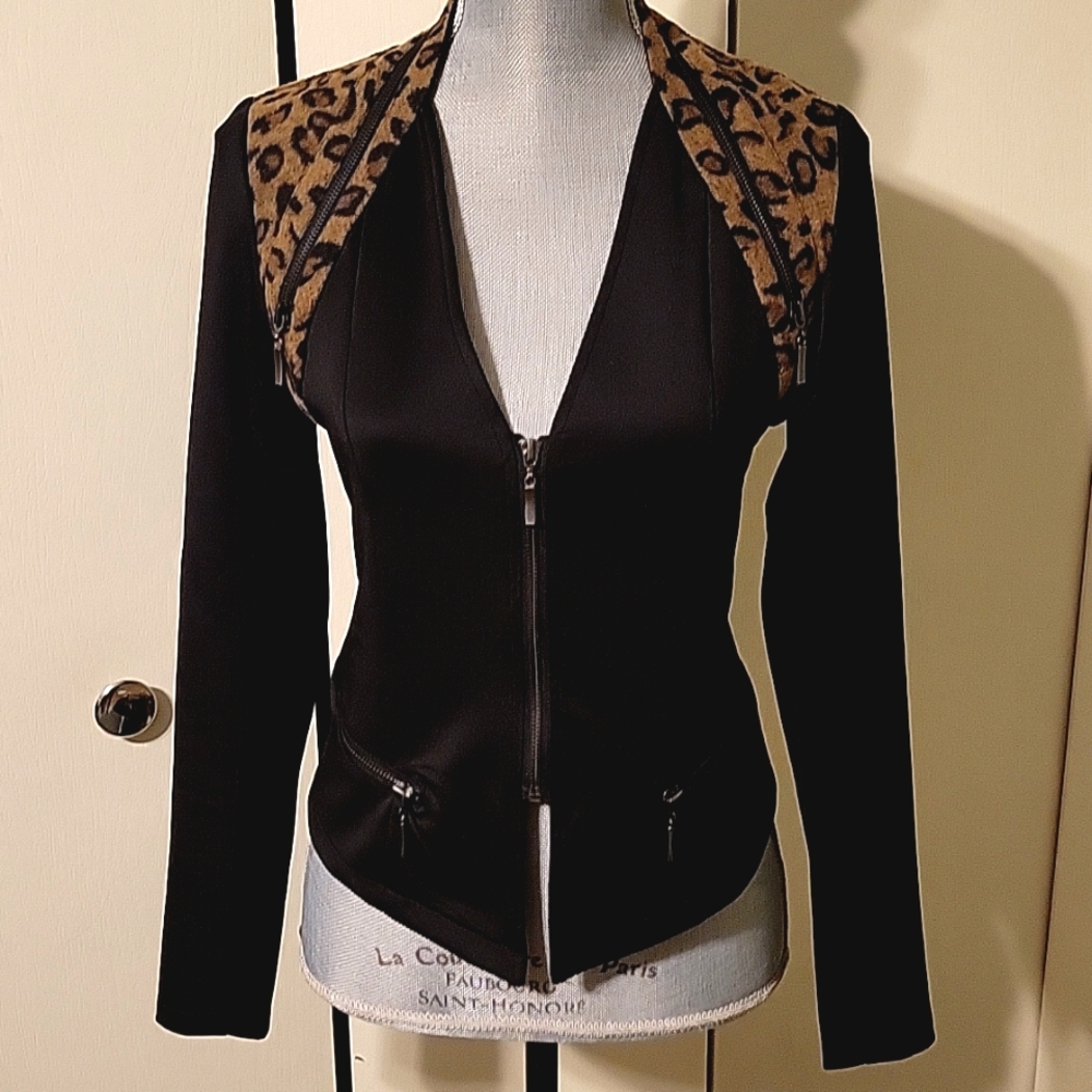 Carmin black leopard accent zip up jacket - Picture 1 of 8